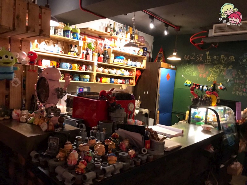 【松江南京】TankQ Cafe & Bar，迪士尼娃娃及漫威迷的天堂！超大份量早午餐(內附菜單)-環境